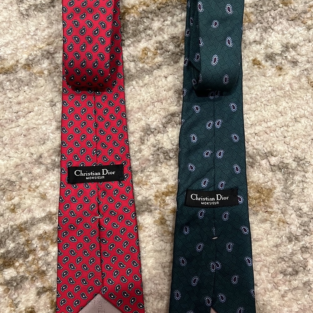 Bundle of two Silk Christian Dior Neckties ✨